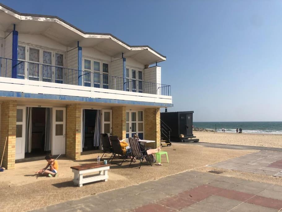 Spacious 5 Large Bedroom Victorian House - Beach 2 Miles Пул Екстериор снимка